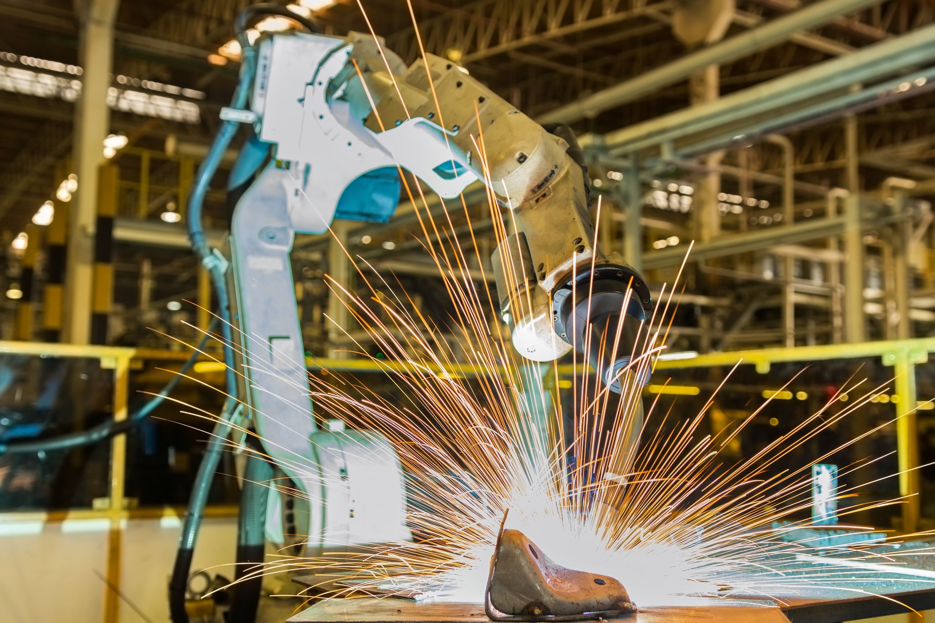 Robot is welding assembly automotive part